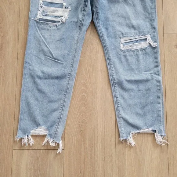 American Eagle curvy mom jeans distressed light wash size 6 regular - Picture 4 of 14